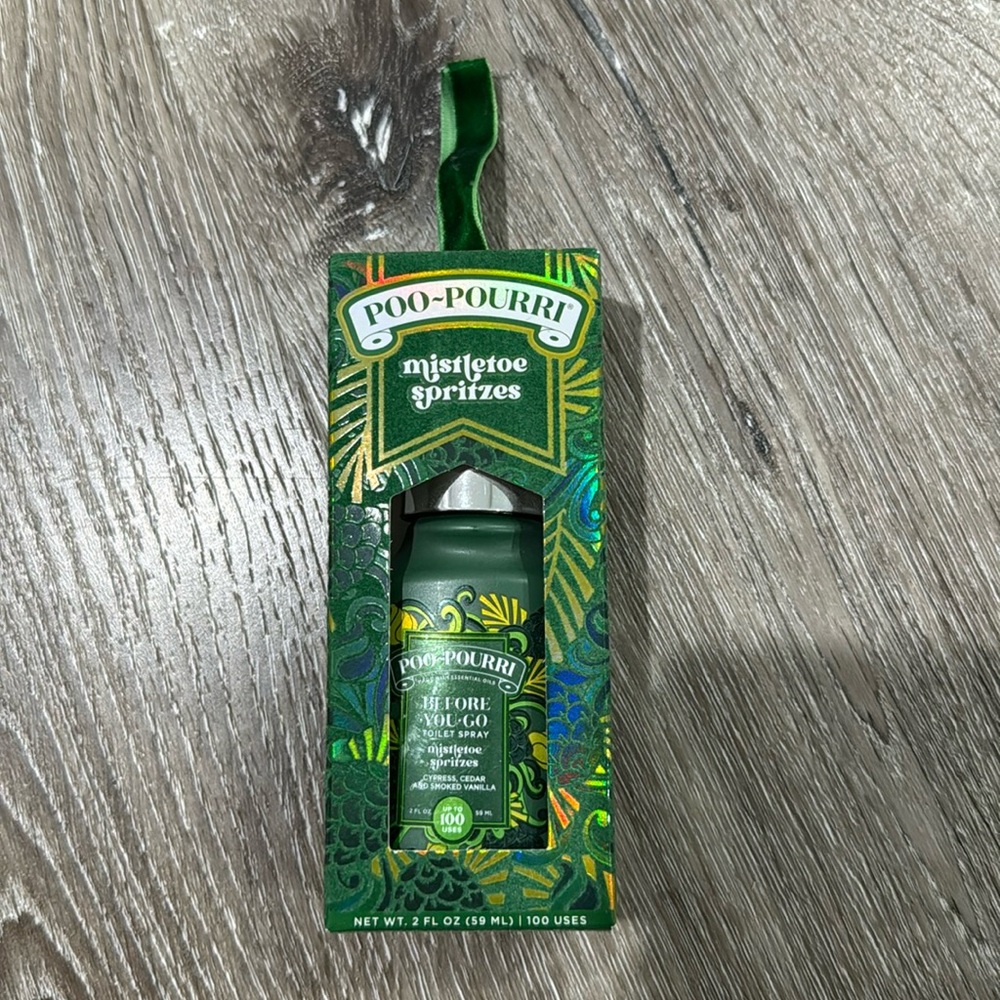 Poo Pourri Mistletoe Spritzes